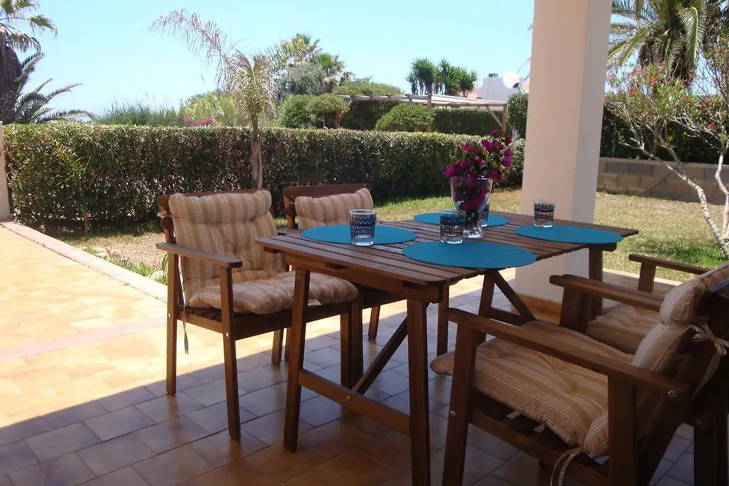 Casa vacanze Villa Cala Vigliena Il Sole Negli Occhi Punta Braccetto Italia